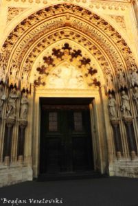 29. Zagreb Cathedral - Entrance portal