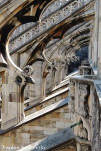 45. Flying buttresses