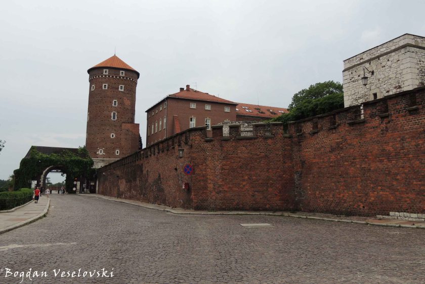 08. Wawel Castle - Bernardynska Gate (Zamek Królewski - Brama Bernardynska)