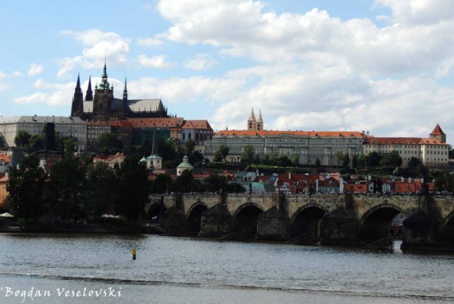 11. Vltava & Charles Bridge & Prague Castle