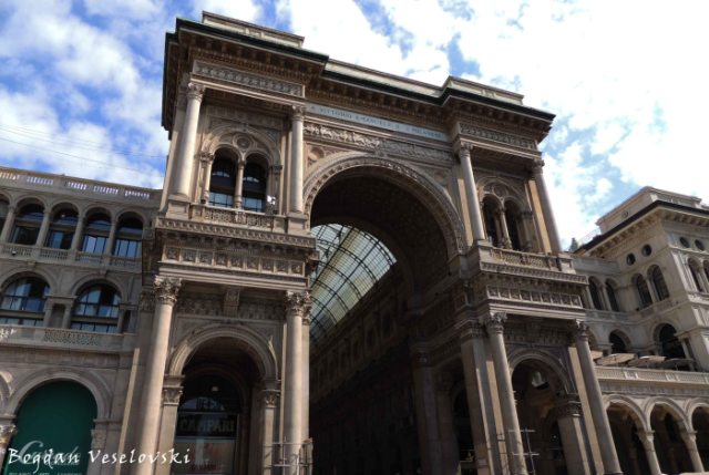 09. Galleria Vittorio Emanuele II's triumphal arch