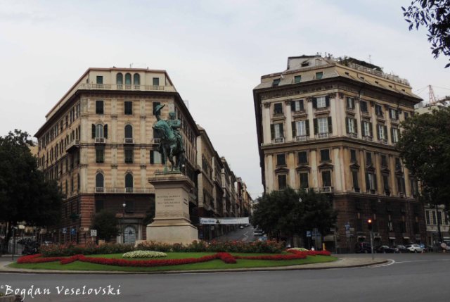 15. Monument to Victor Emmanuel II in Corvetto Square (Il monumento a Vittorio Emanuele II in Piazza Corvetto)
