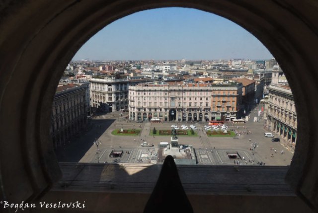 44. Cathedral Square (Piazza del Duomo)