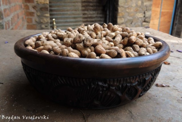 Mtedza (ground nuts)