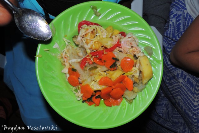 Oven potatoes and vegetables