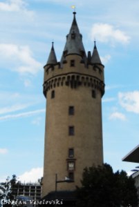 Eschenheim Tower (Eschenheimer Turm)