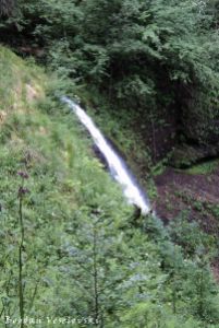 Cascada Saritoarea Iedutului (Saritoarea Iedutului Waterfall)
