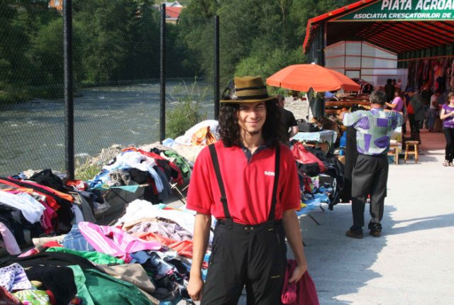 Second-hand clothing market