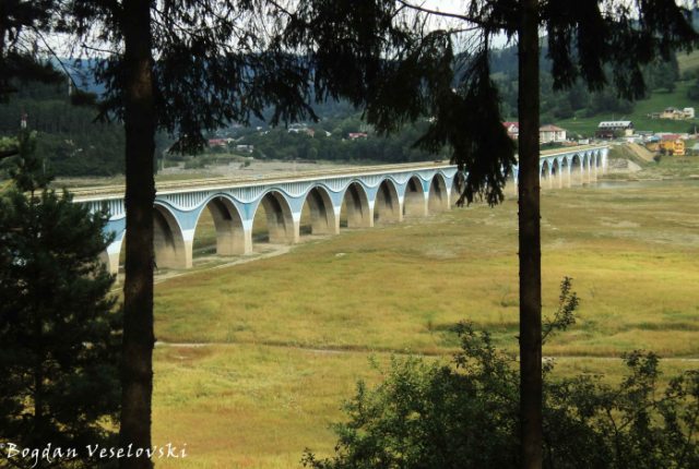 Poiana Largului Viaduct