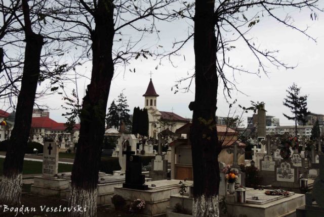 Central Cemetery, Bacău