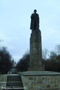 Monumentul ostasului roman, Oradea (Monument of the Romanian soldier)