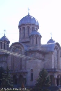 Catedrala Ortodoxă din Hunedoara cu hramul Sfinții Împărați Constantin și Elena și Sfânta Cuvioasă Parascheva (Sts. Constantine & Helen and St. Paraskevi Orthodox Cathedral, Hunedoara)