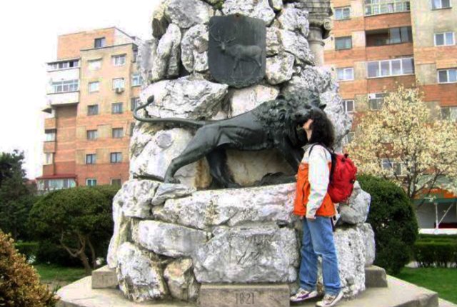 Tudor Vladmirescu monument, Târgu Jiu