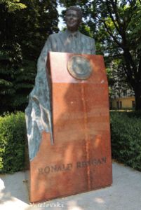 Ronald Reagan monument, Warsaw (Pomnik Ronalda Reagana w Warszawie)