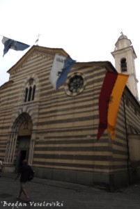 Chiesa di Santa Maria in Fontibus, Albenga - facade