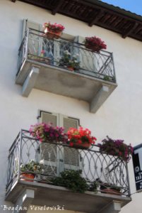 Flowery balconies