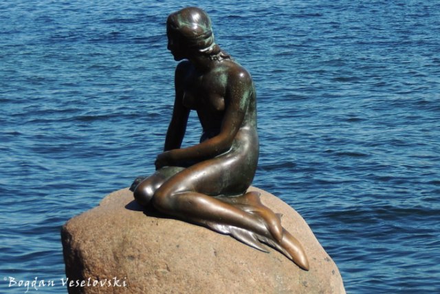 Den lille Havfrue (The Little Mermaid by Edvard Eriksen, Copenhagen)