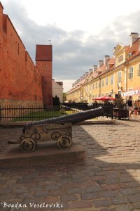Torna iela - cannon & fortress wall, Riga