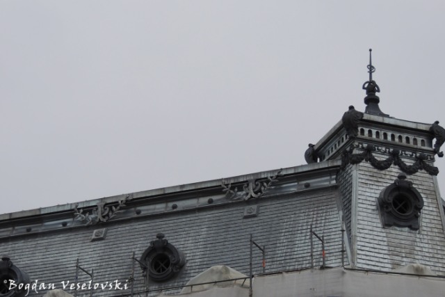 9, Biserica Amzei Str. - Roof of 'Mița the Cyclist' House (1900, archit. Nicolae C. Mihăescu, Baroque style with Art Noveau infl.)