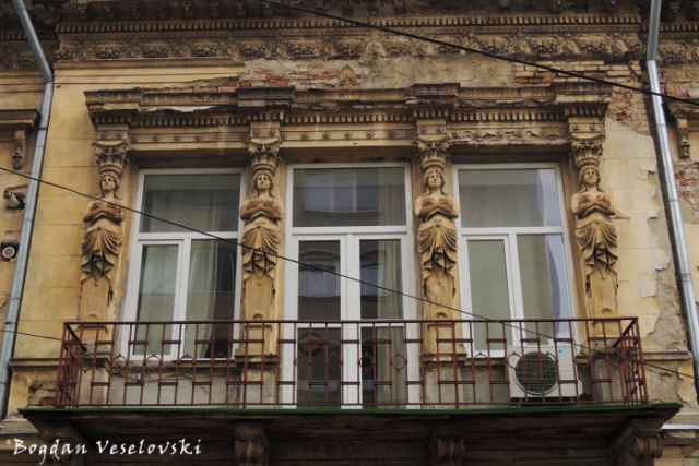 Caryatids balcony on Biserica Amzei Street (1890, Neo-Classical style)