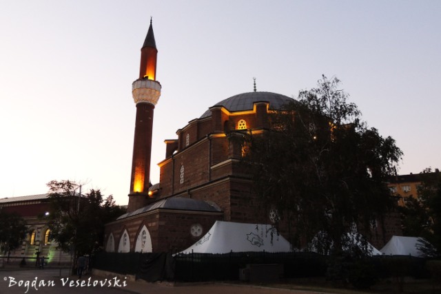 Баня баши джамия (Banya Bashi Mosque, Sofia)
