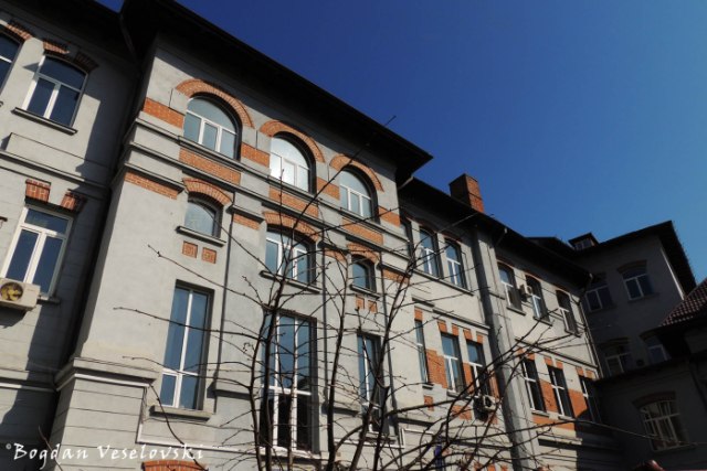 165, Traian Str. - 'A.D. Xenopol' Economical College Bucharest