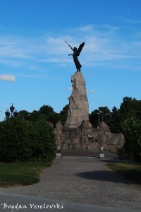 Russalka mälestussammas (Russalka Memorial by Amandus Adamson, Tallinn)