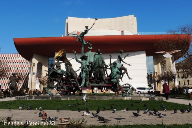 Grupul statuar „Căruța cu paiațe” din fata TNB ('Merry andrew wagon' statuary group by Ioan Bolborea in front of the National Theatre, Bucharest)