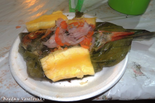 Fish ayampaco & yuca (cassava)