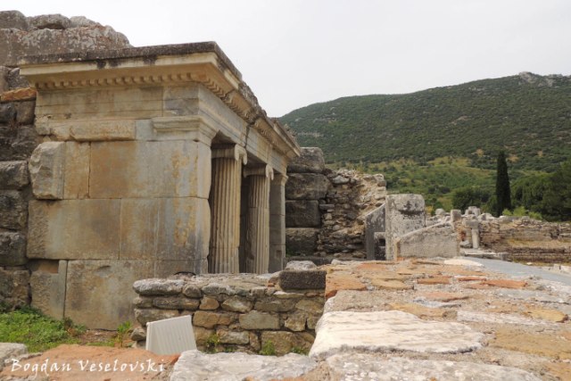 Hellenistic Fountain House