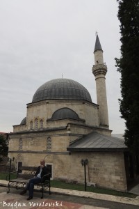 Ayşe Kadın Cami (Mosque)