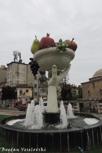 Fruit fountain
