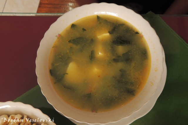 Sopa de acelga (Chard soup with potatoes)
