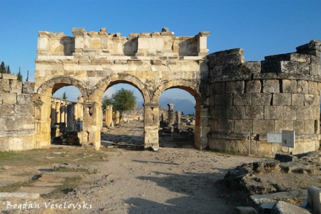 Domitian gate
